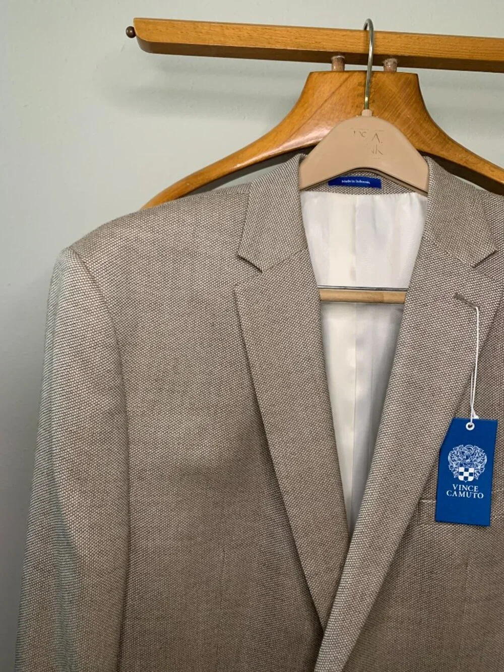 Vince Camuto Sportcoat Brown Neat Size 46R Brand New with Tags